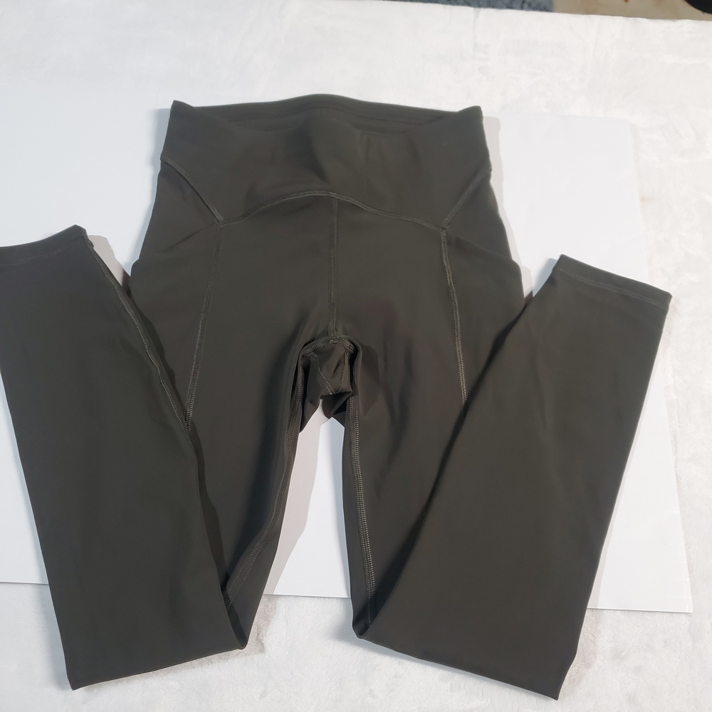 lululemon athletica Olive Leggings - Picture 2 of 9